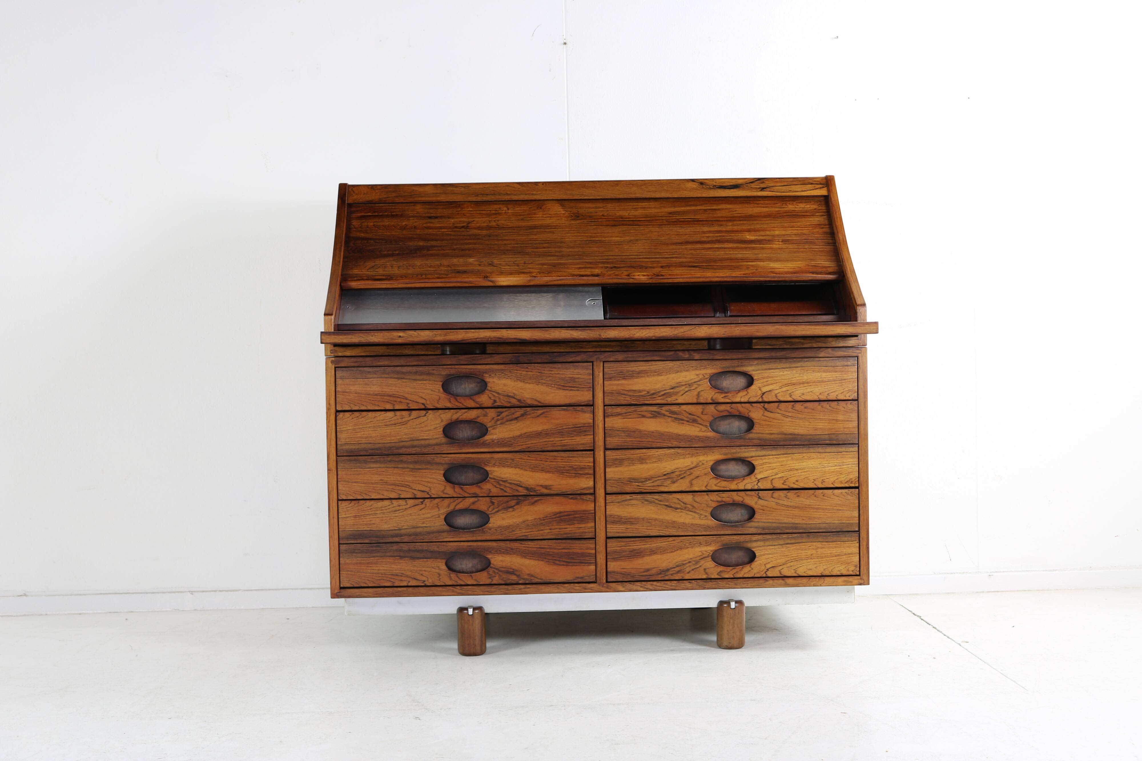 Beautiful italian design secretary desk by Frattini for Bernini
