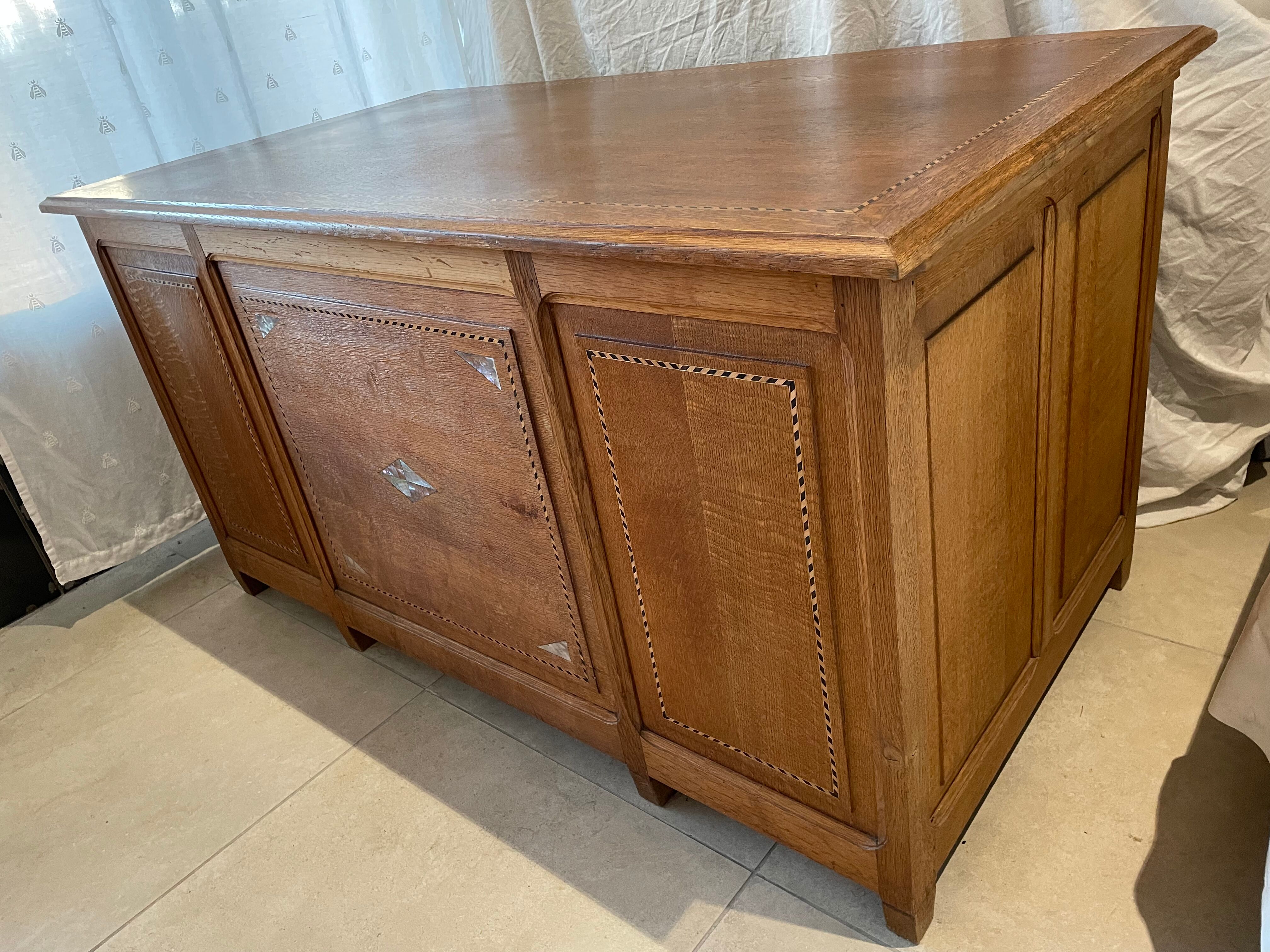 Minister's Office in Oak