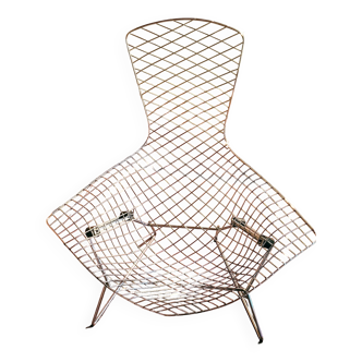 Pair of Bird by Bertoia armchairs + 1 footstool
