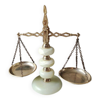Old decorative Scales of Justice. Onyx, marble/brass. From the 50s. Dim 29 x 30 cm