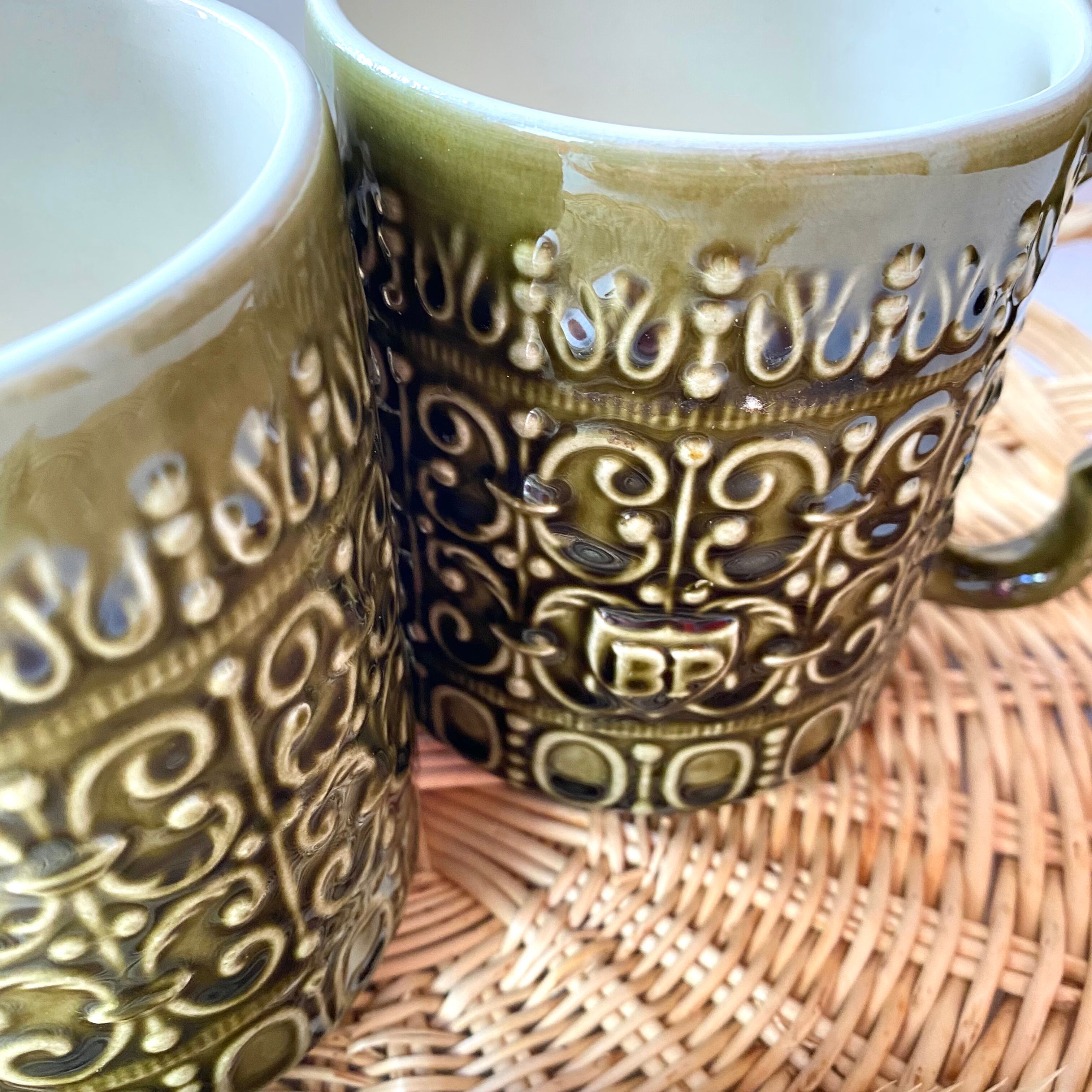 Vintage advertising Mugs cups