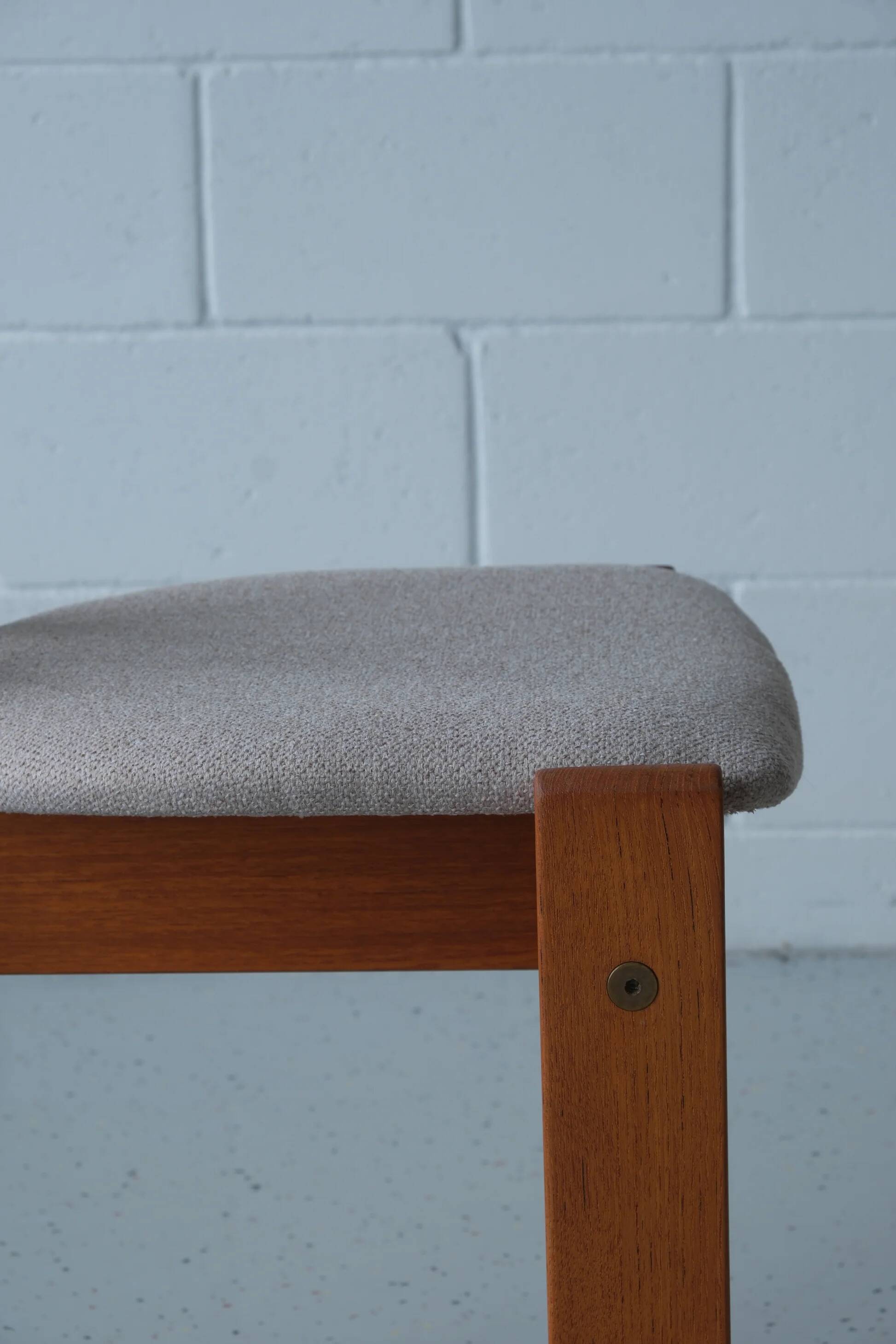 4 chaises 'Tellus' en teck conçues par Torstein Nilsen pour A. Huseby & Co, vers 1980