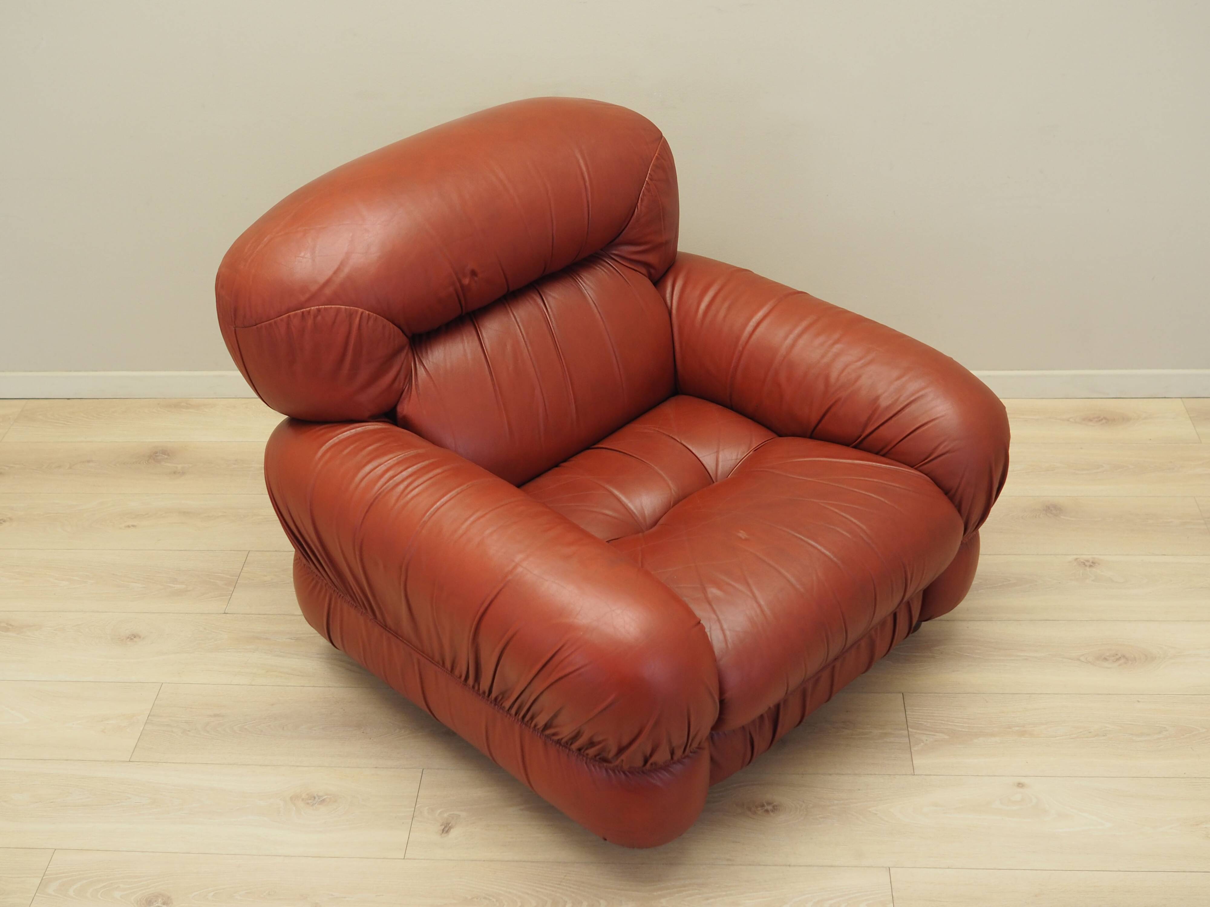 Burgundy armchair, Italian design, 1970s, production: Italy