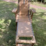 Antique wicker and hazel chaise longue