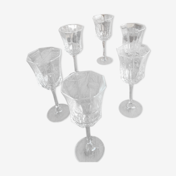 Set of 6 Octime Luminarc wine glasses
