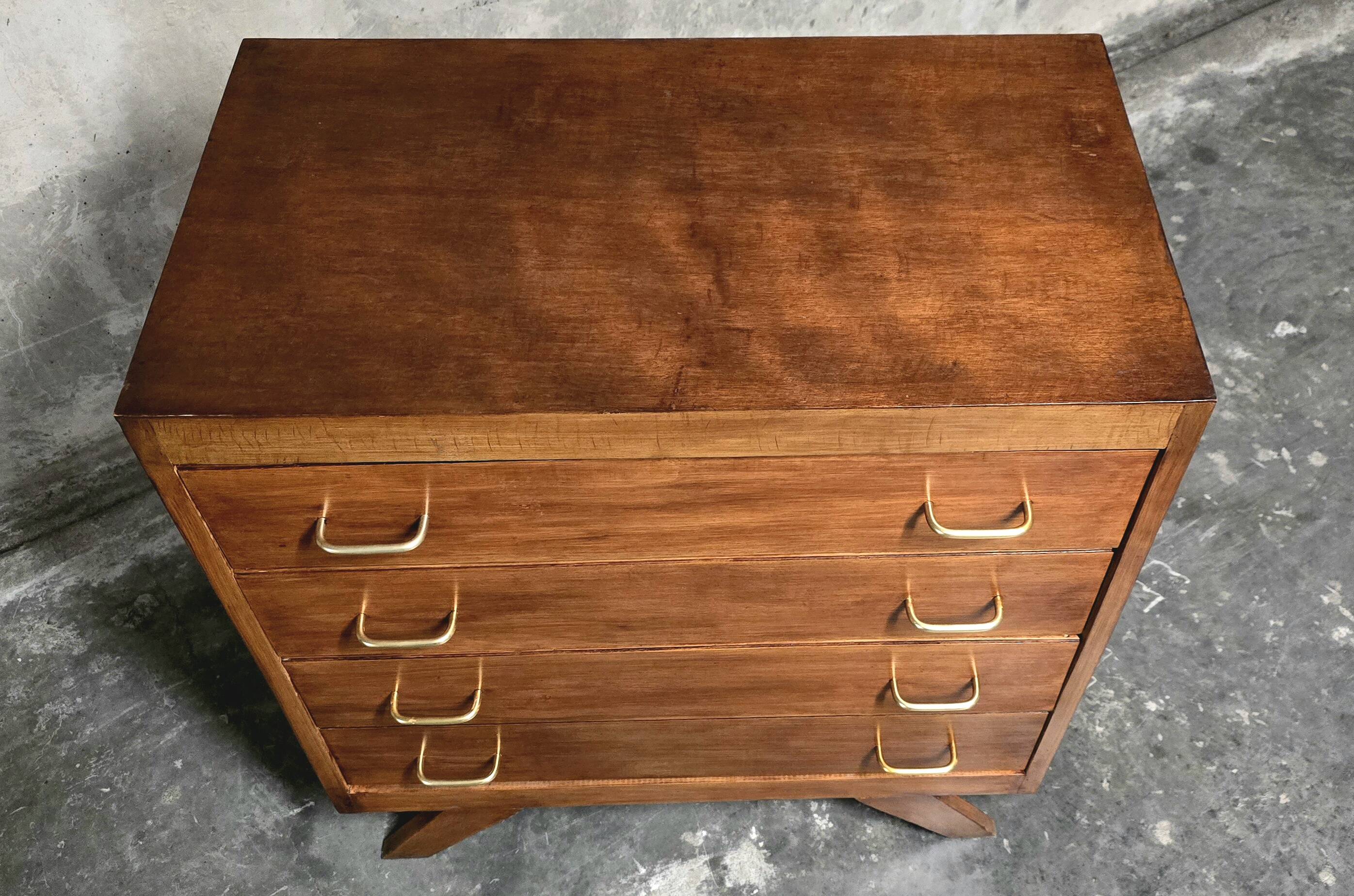 Vintage solid wood chest of drawers – 1950s – tapered legs