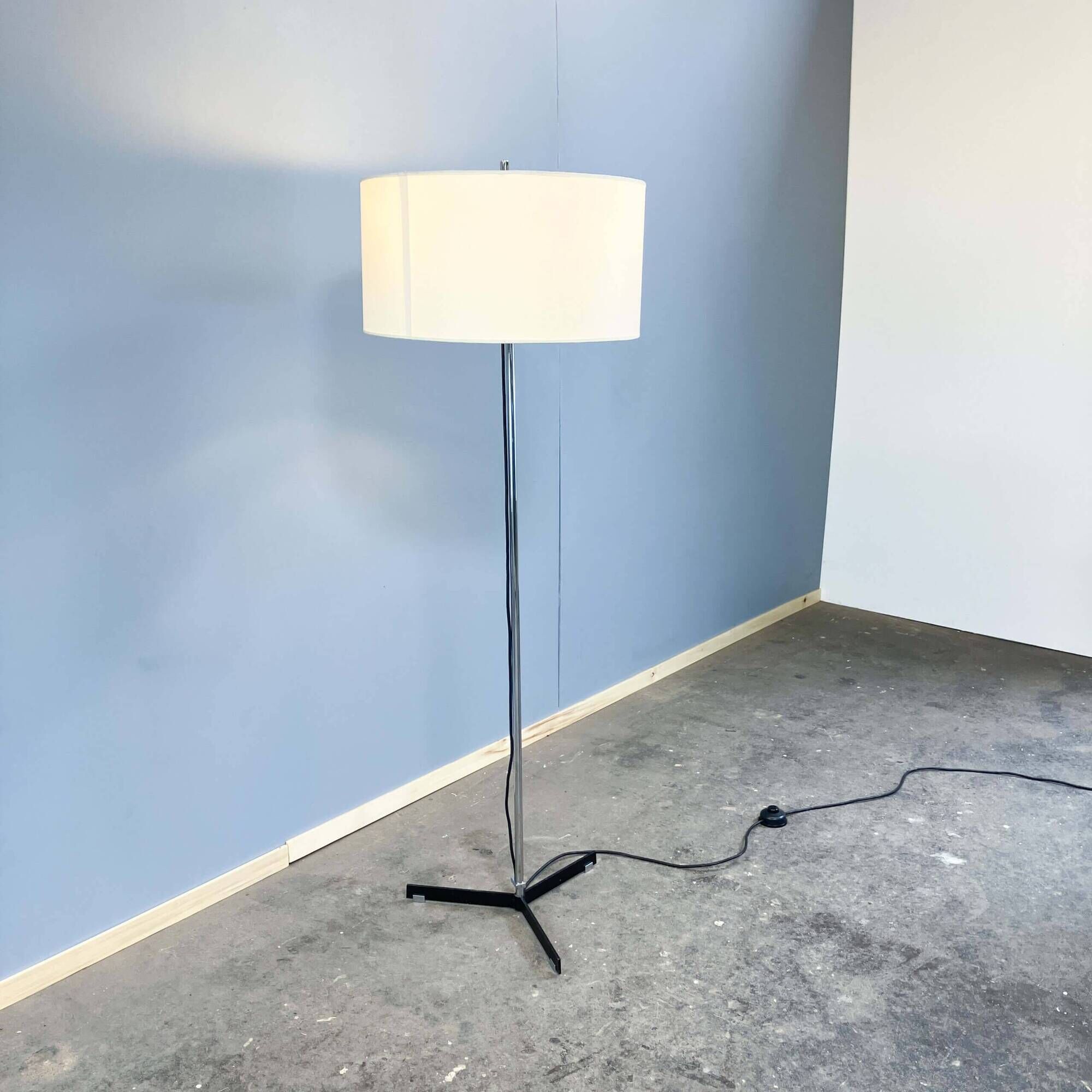 Floor lamp by WILA, chrome and black lacquered metal with a fabric shade, 1960s/1970s