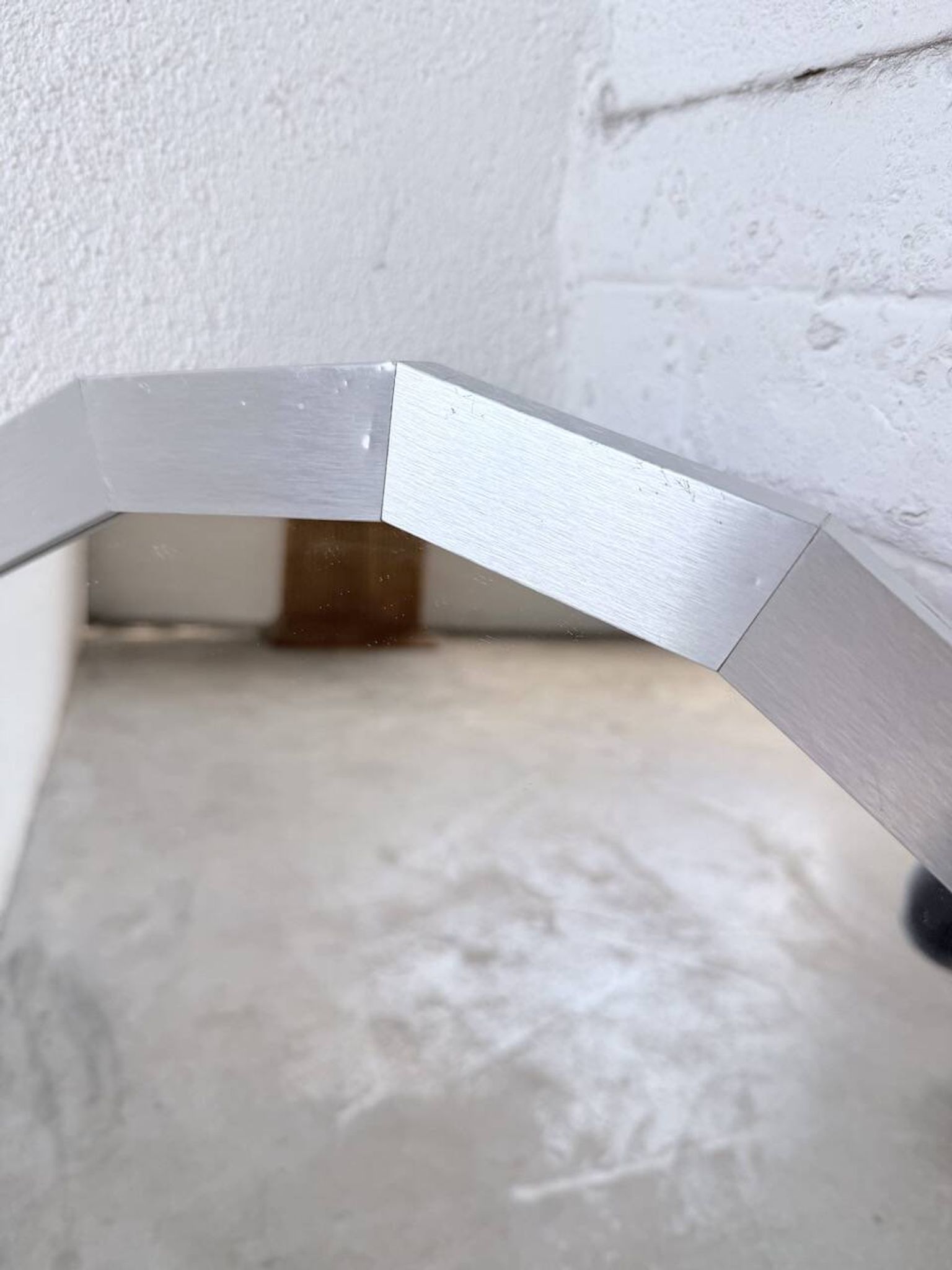 Miroir hexagonal métal brossé 1970