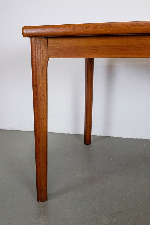 Danish teak meal table 60's with extension cords