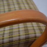 Set of two armchairs by Jaroslav Šmídek for TON, 1960s.