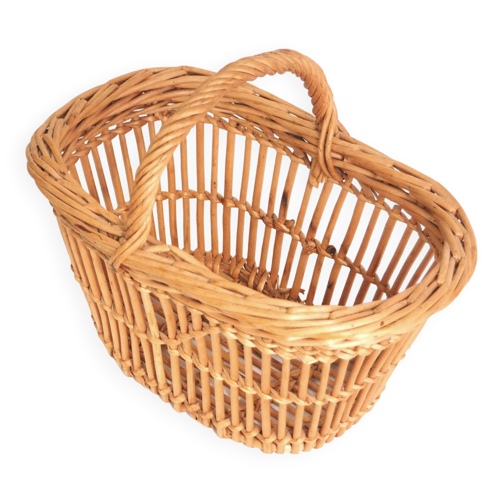 Small light rattan basket