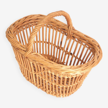 Small light rattan basket