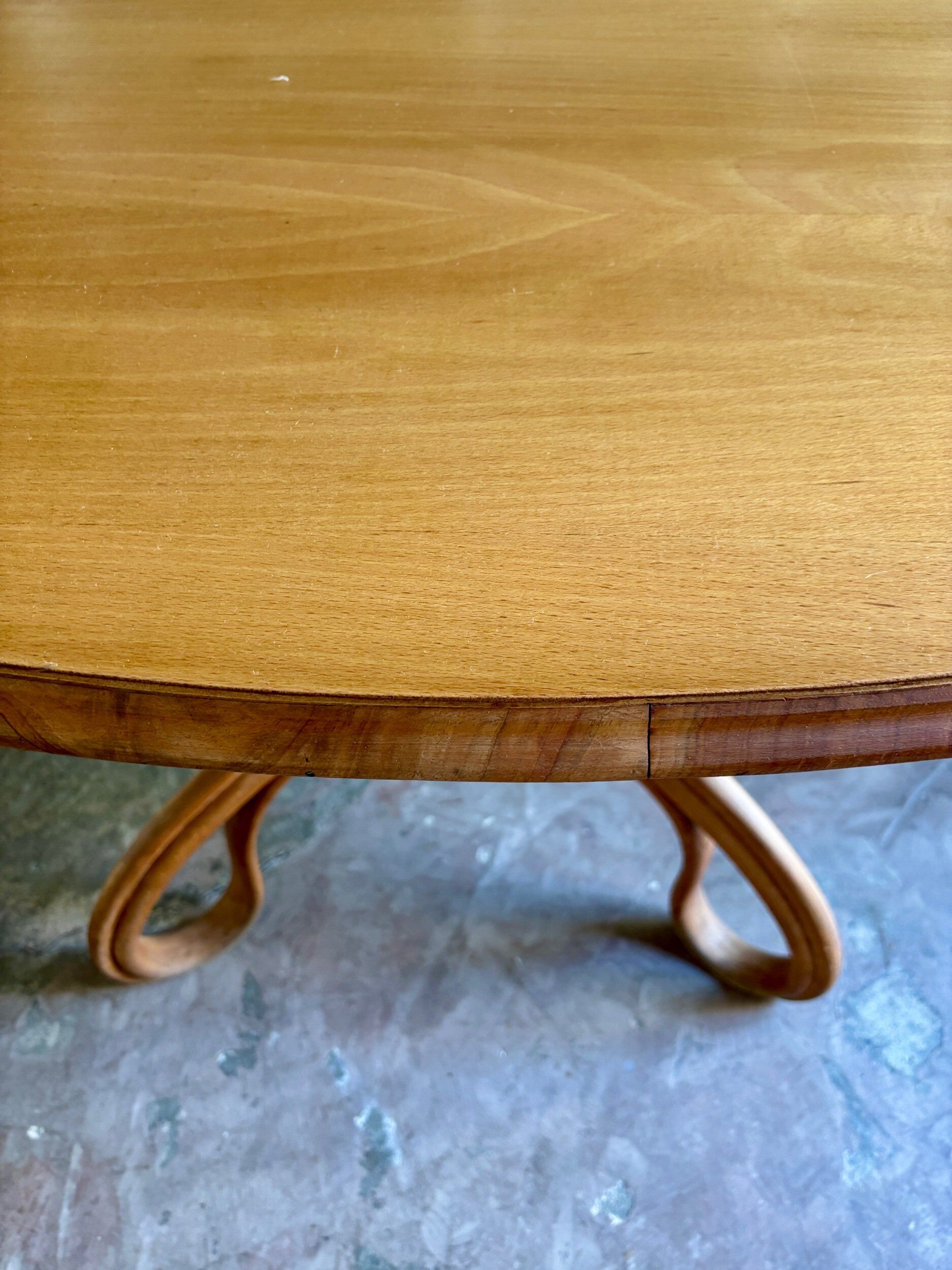 Thonet table no. 3 and 4 bent beech chairs with caning, circa 1890.