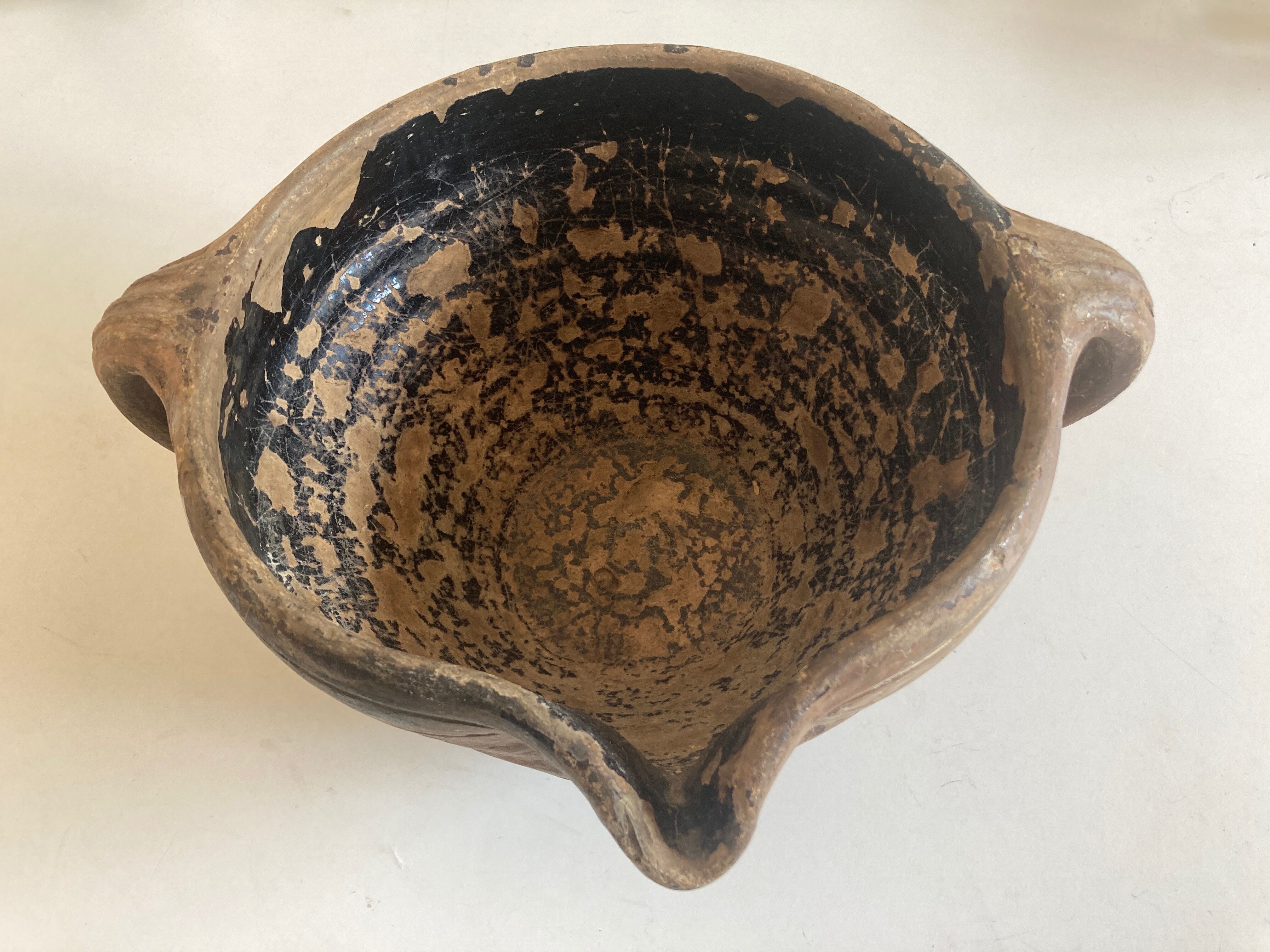 Jatte XL 19e arts populaires en terre vernissée noire