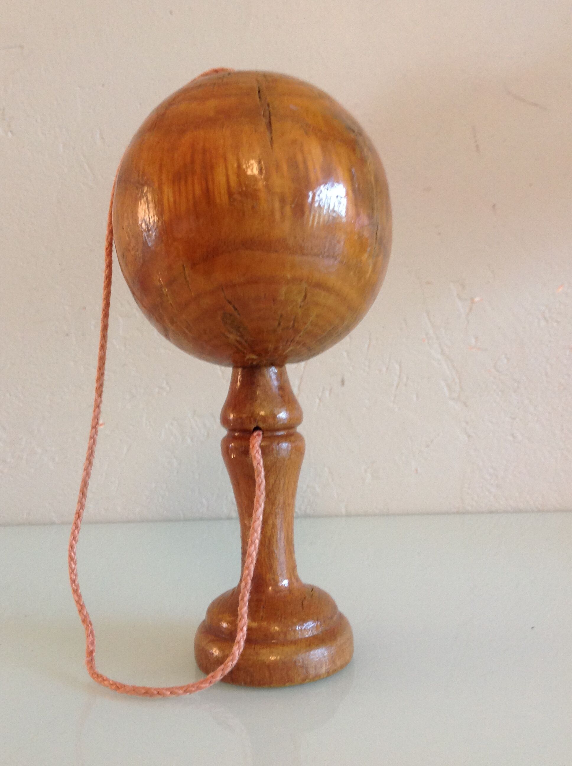 Old bilboquet in varnished wood / vintage 60s-70s