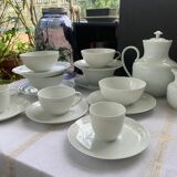 Ensemble tasses théière et pot à lait
