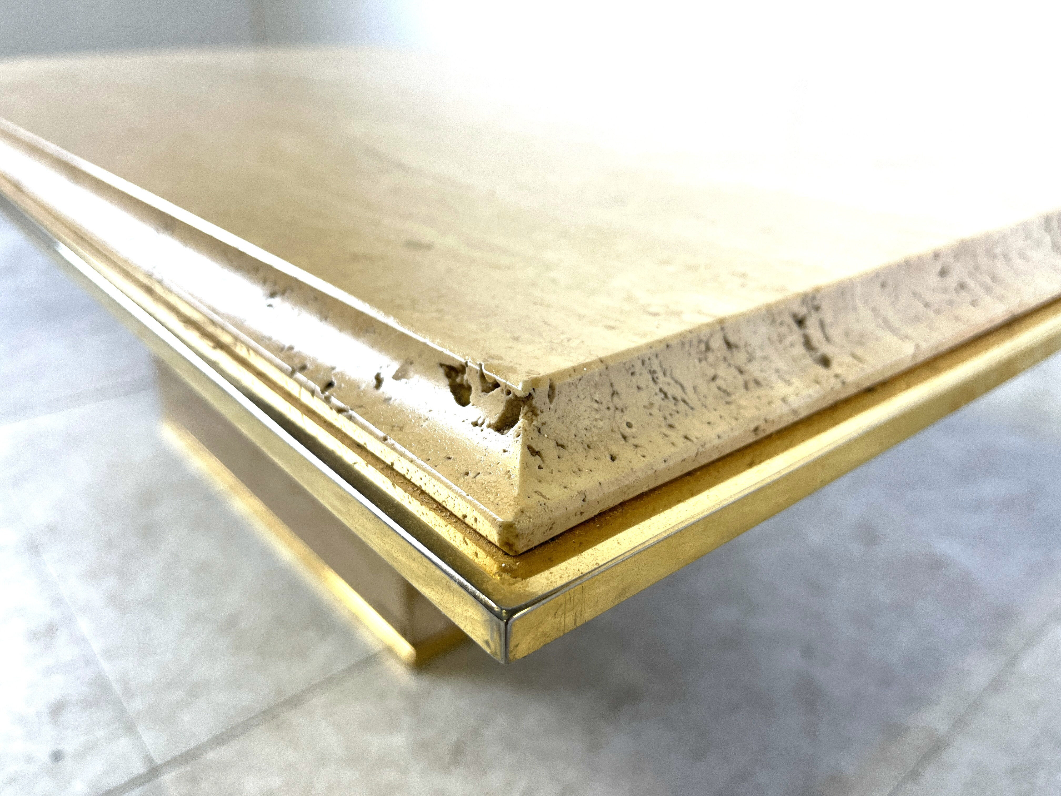 Table basse en travertin et laiton par Fedam, années 1970
