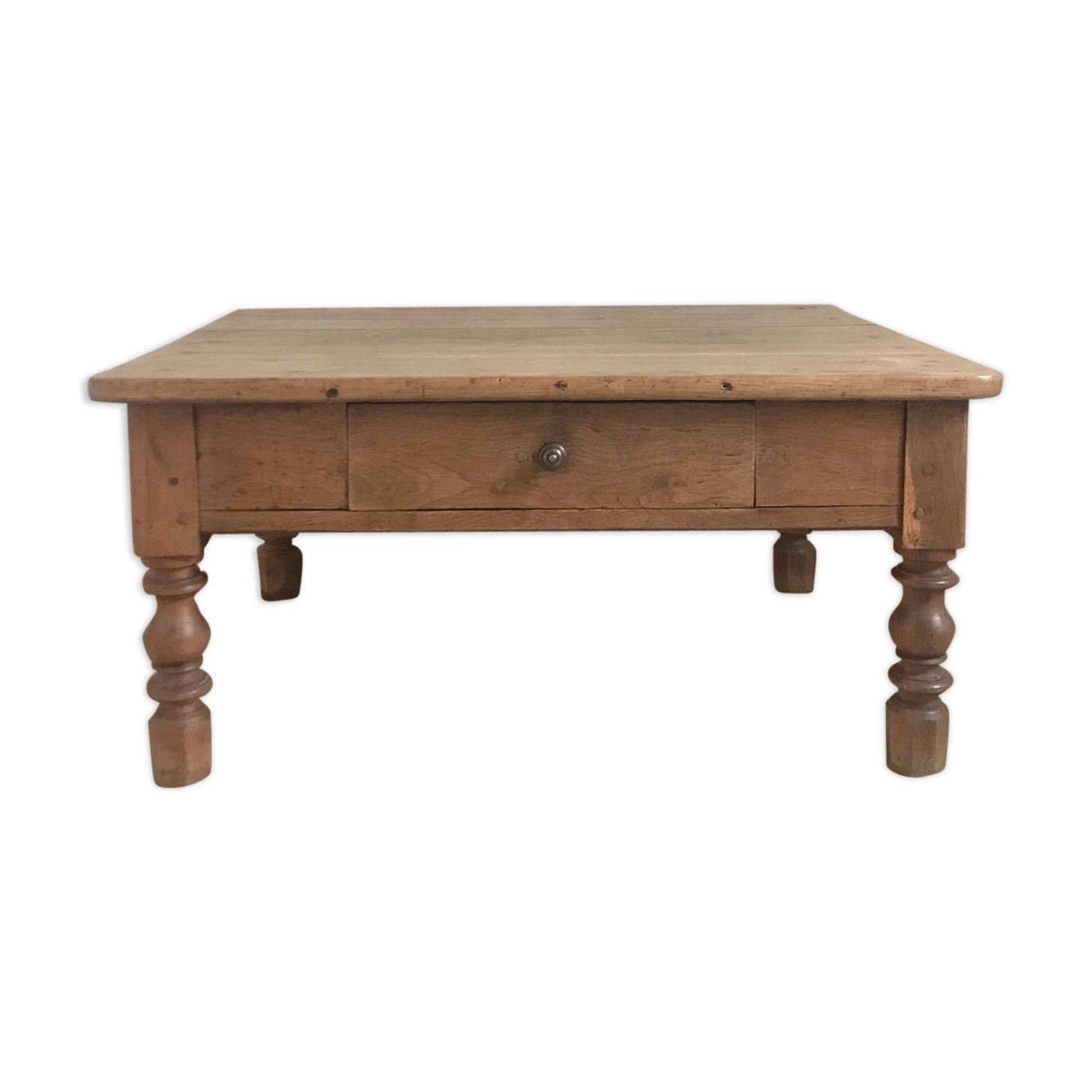Coffee table in oak