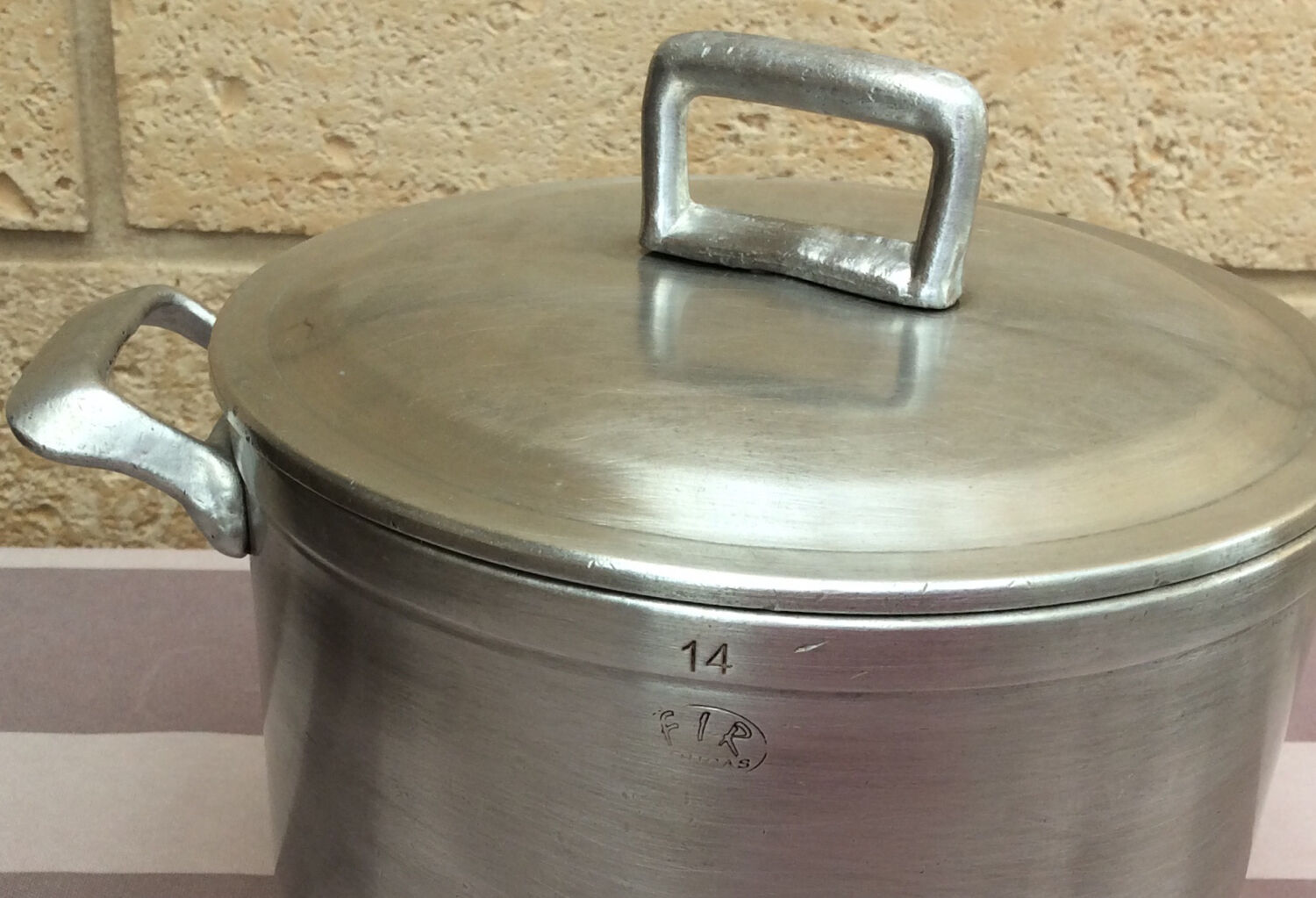 Aluminum pan - vintage