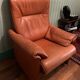 Fauteuil basculant  en cuir fauve De Sede