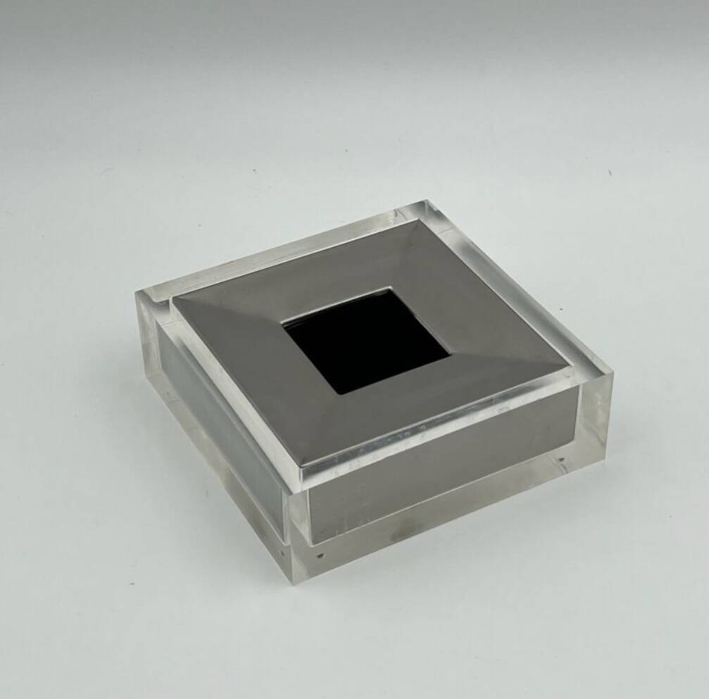 Vintage Guzzini ashtray and lighter – Design by Fabio Manlio Ciocca – 70s