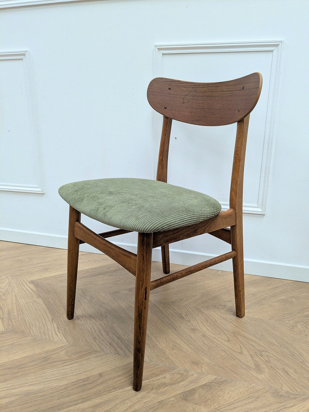 Chaise scandinave teck & tissu vert