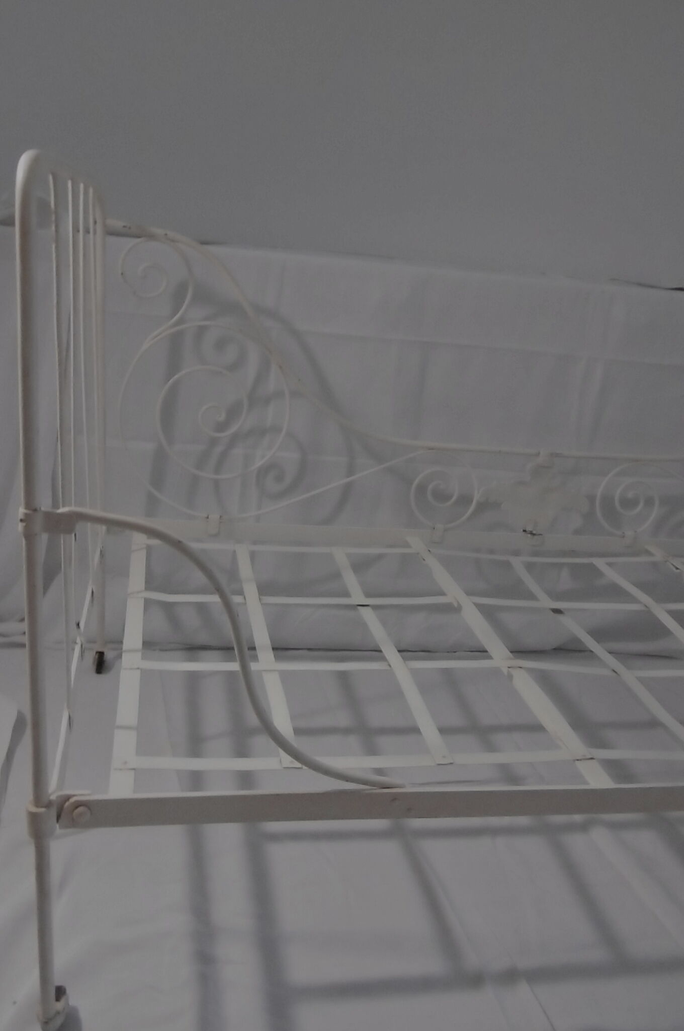 Forged iron bed