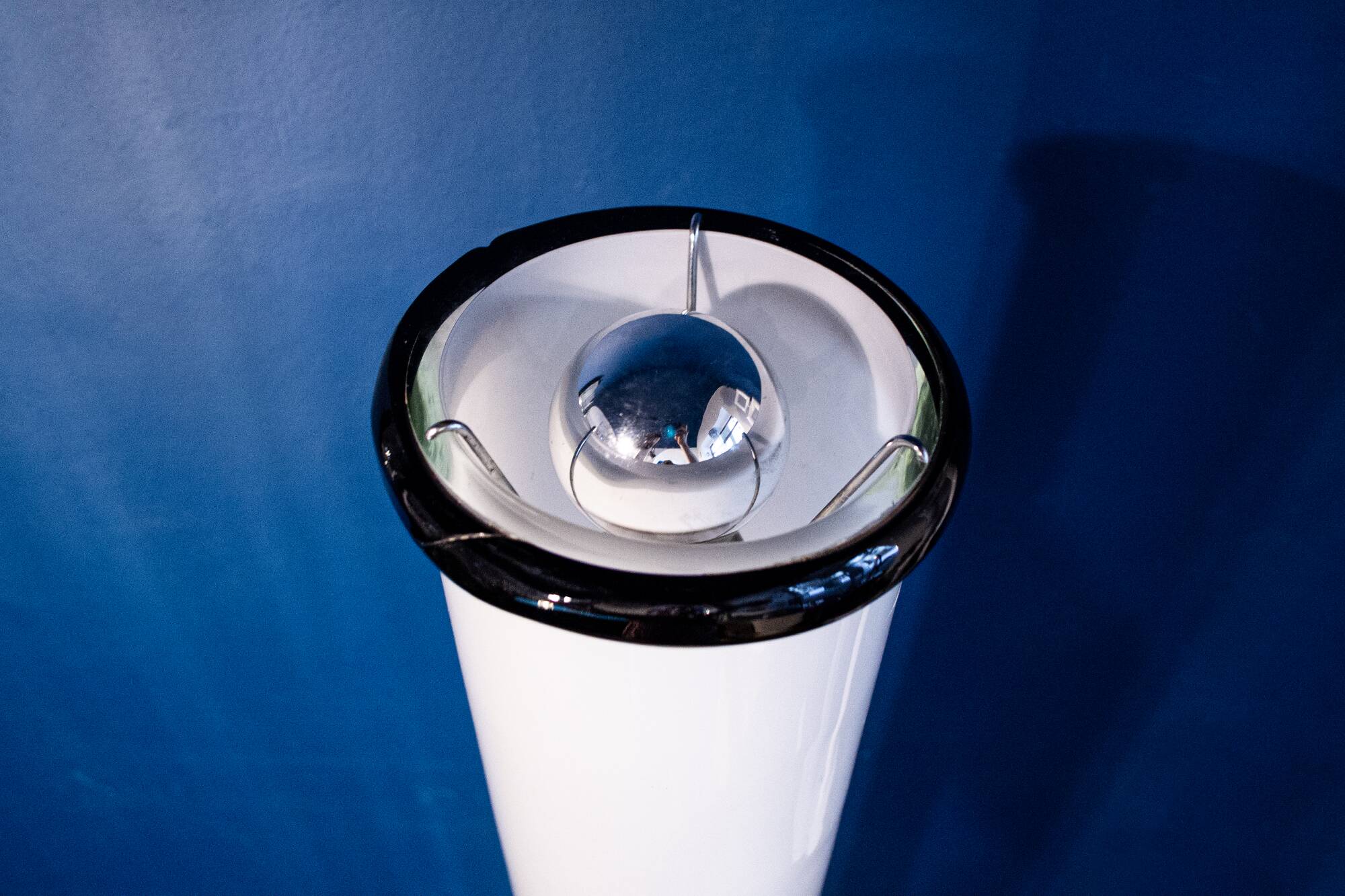 Lampada da terra Pila di Giusto Toso per Leucos Italia 1960