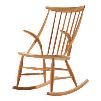 Iw3 beech rocking chair by illum wikkelsø for niels eilersen (mk10413)