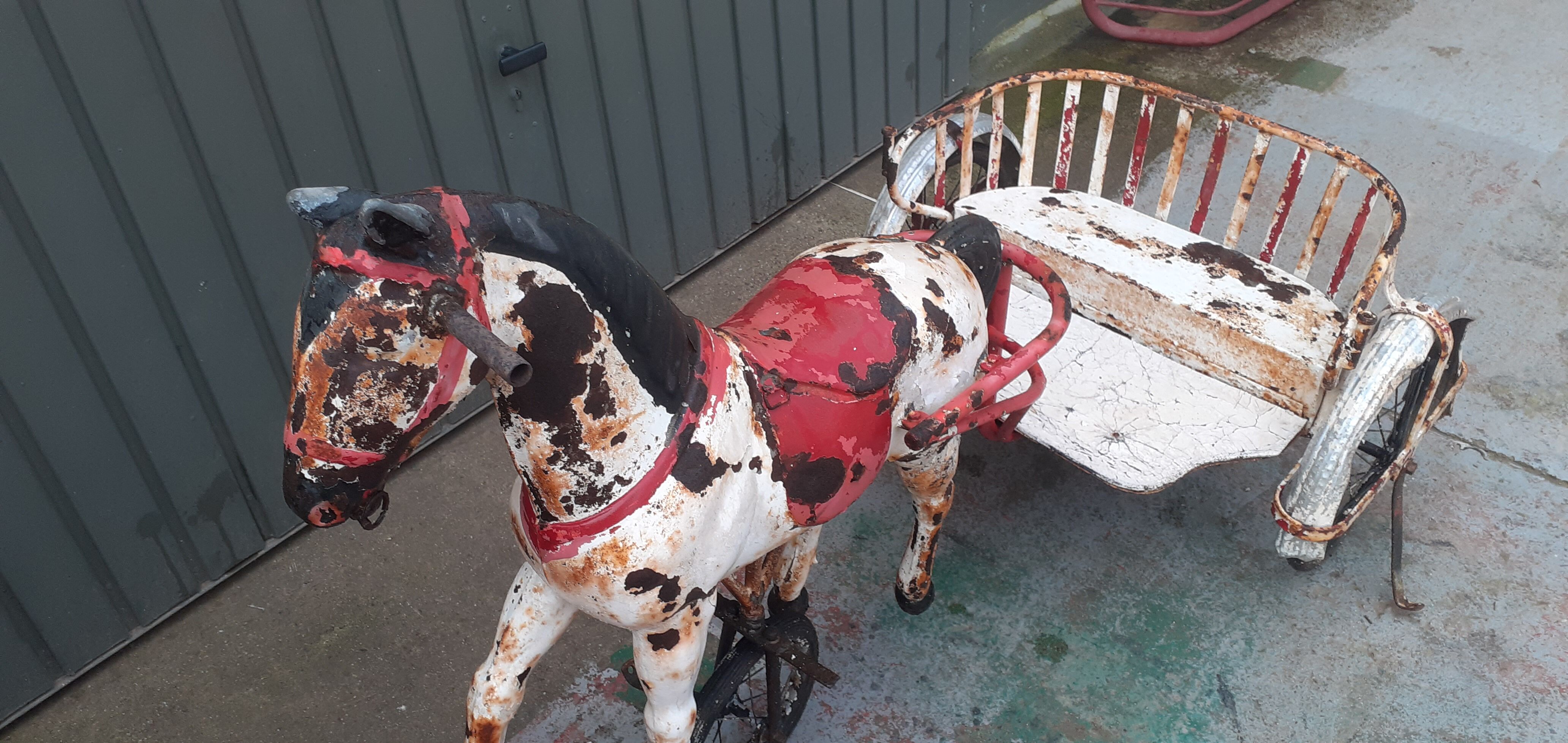 Sulky metal carousel two-seater 50s