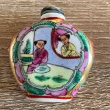 Small bottle for tobacco