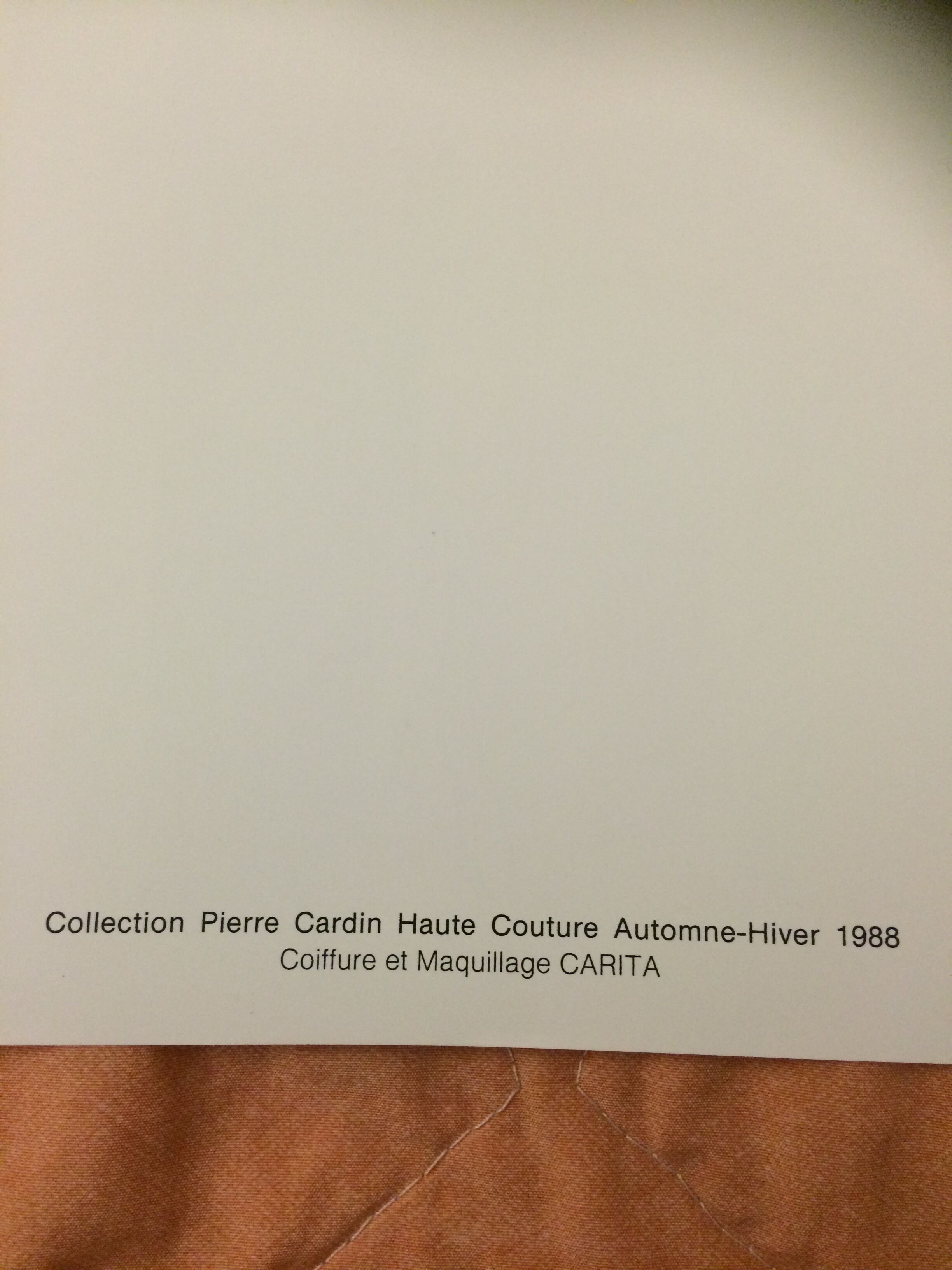 Illustration de mode de presse par Pierre Cardin