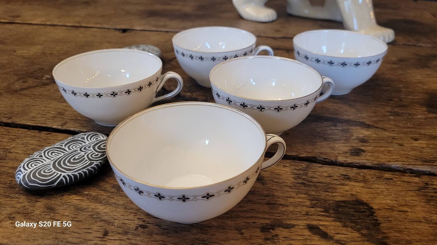 5 fine porcelain cups