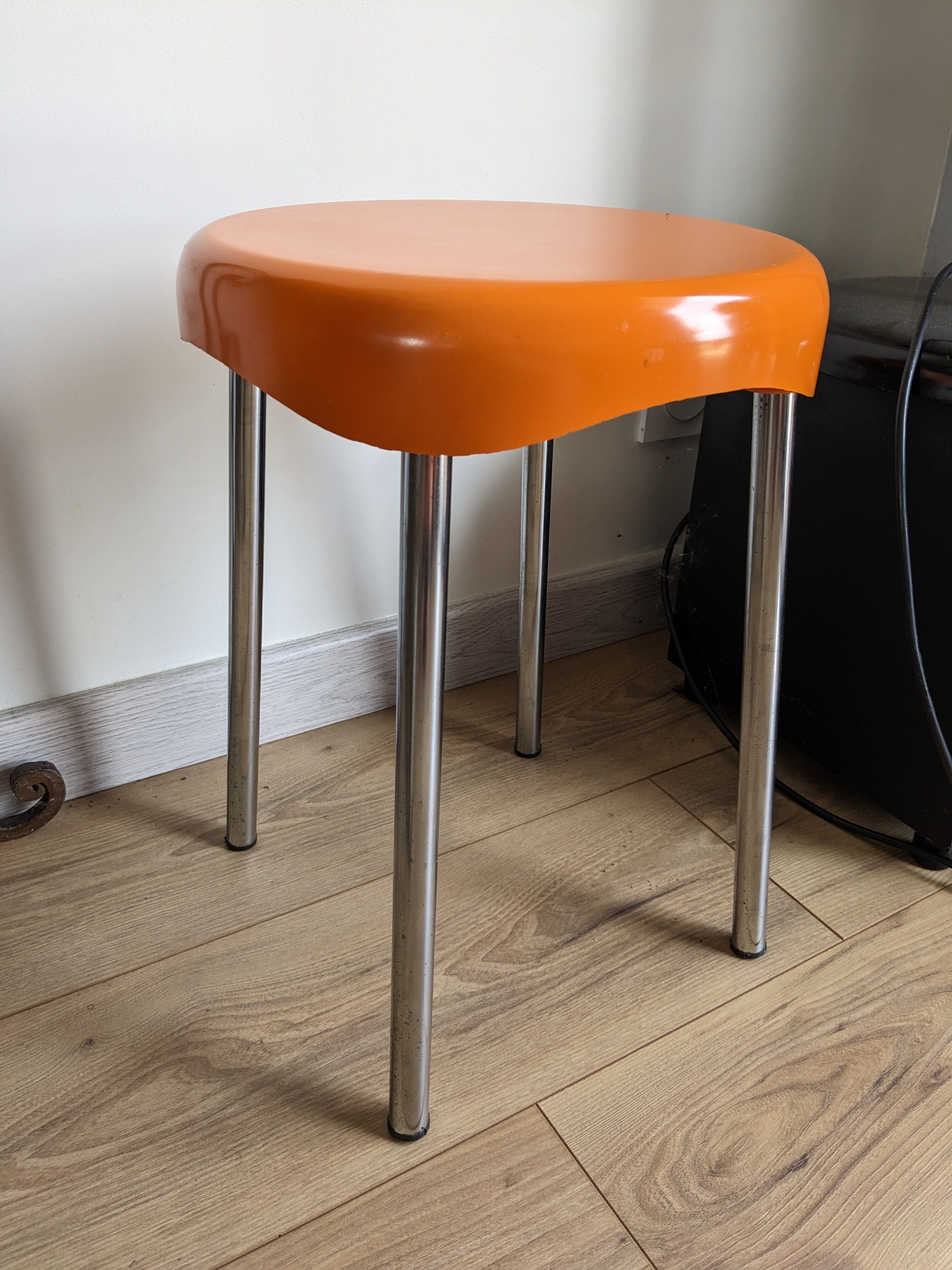 Tabouret Condor orange vintage années 70