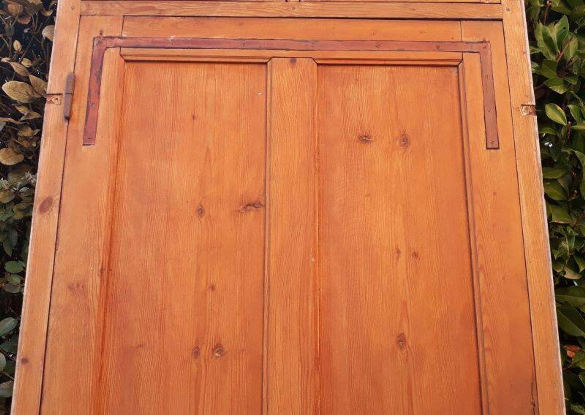 Porte d'entrée et son cadre imposte en verre translucide, début XXème