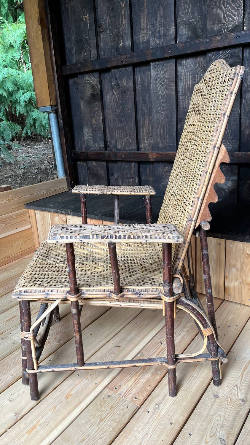 Rattan lounge chair 1920s