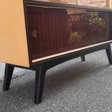 Vintage showcase library