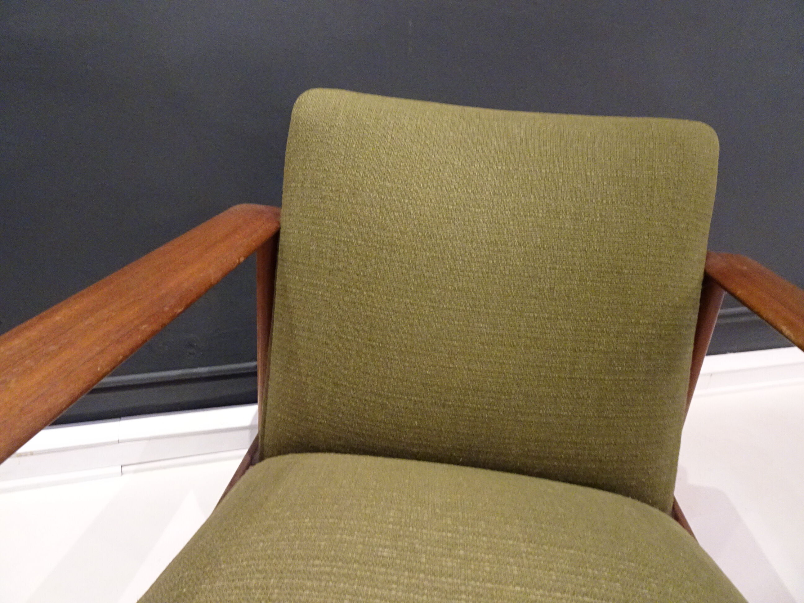Pair of scandinavian armchairs in green fabric and teak