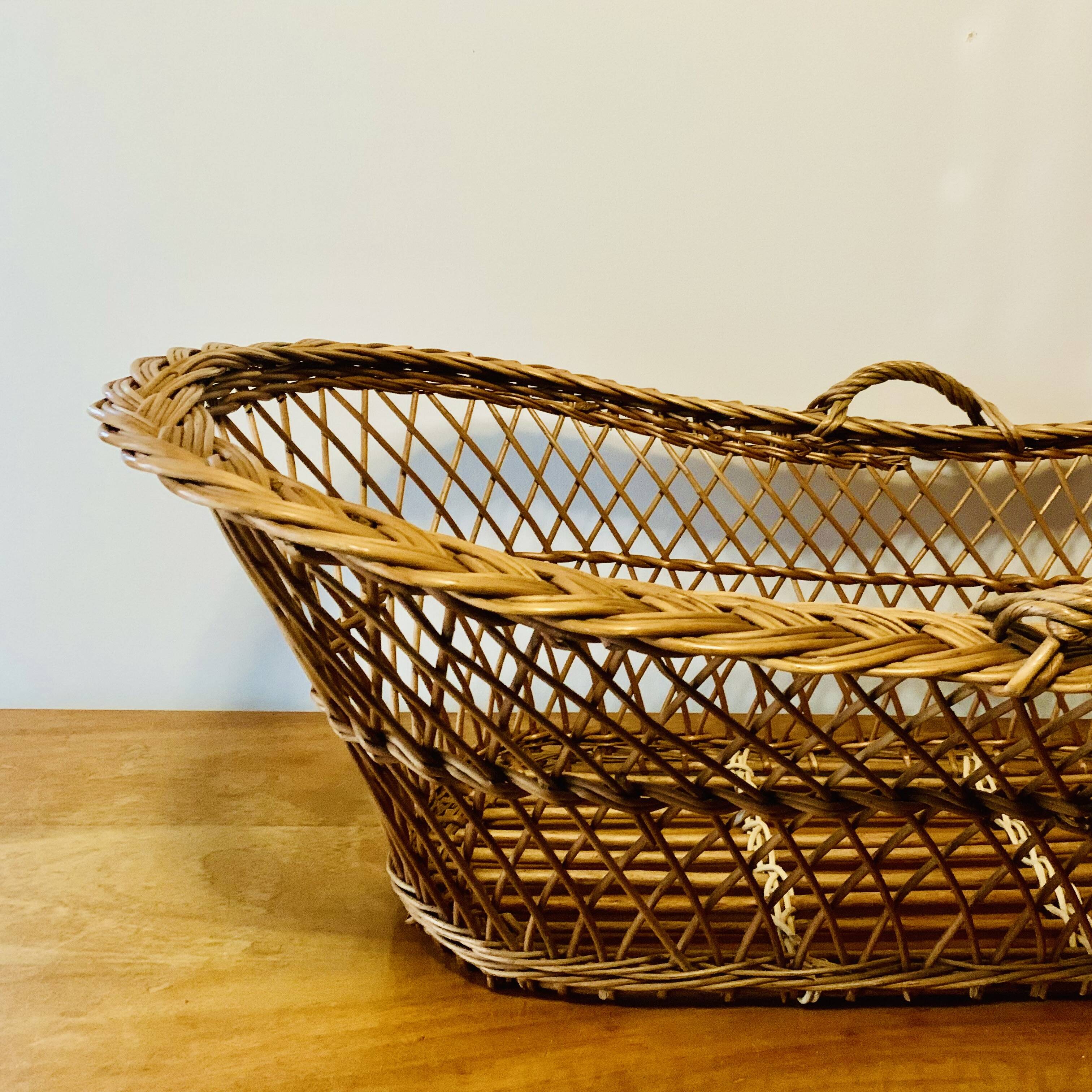 Vintage wicker bassinet