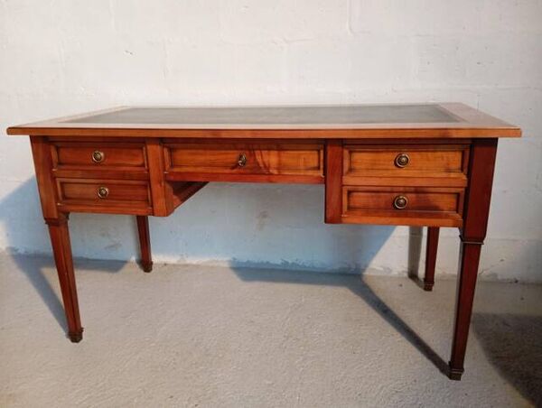 Bureau plat de style Louis XVI Directoire
