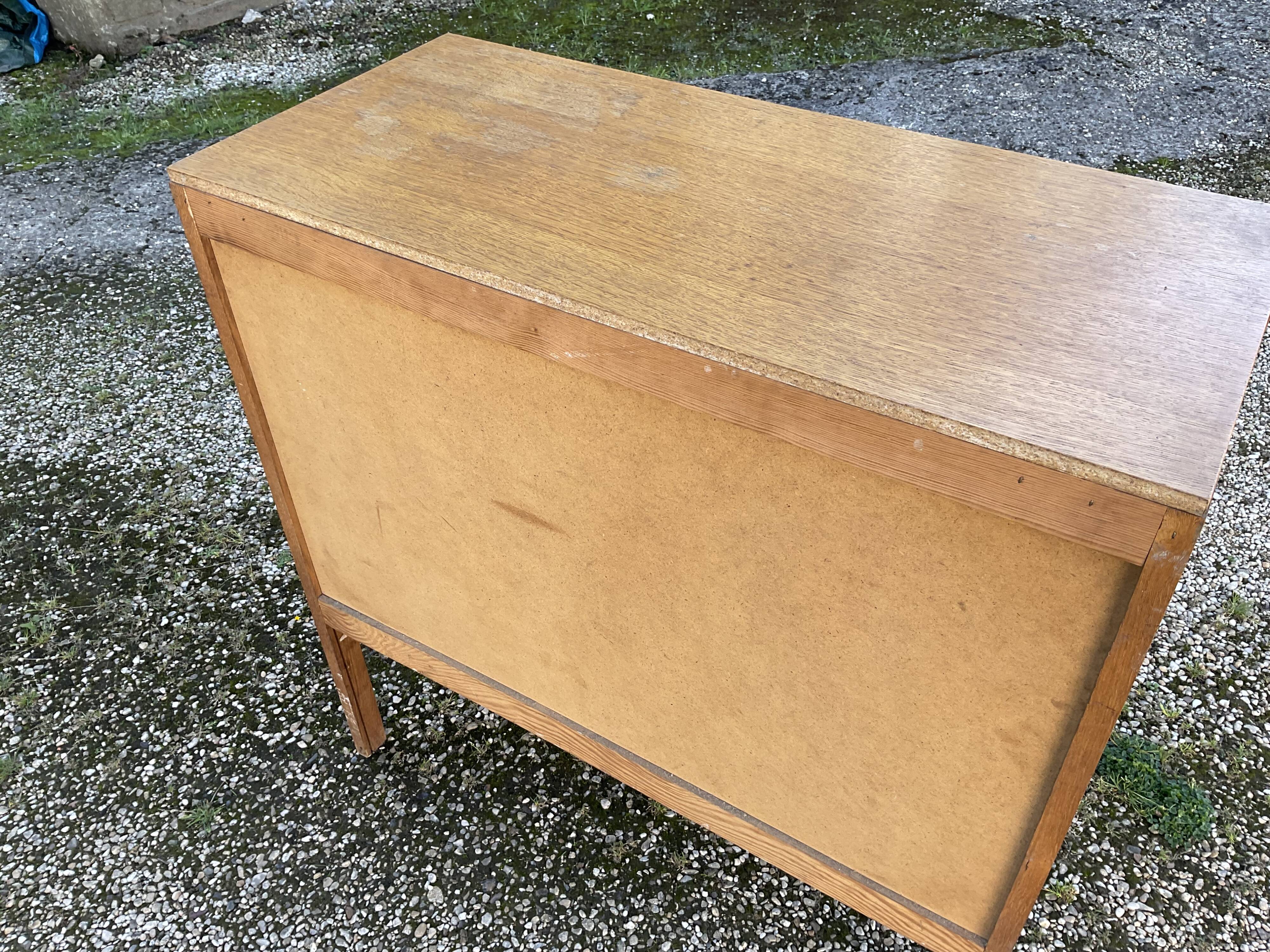 Vintage chest of drawers