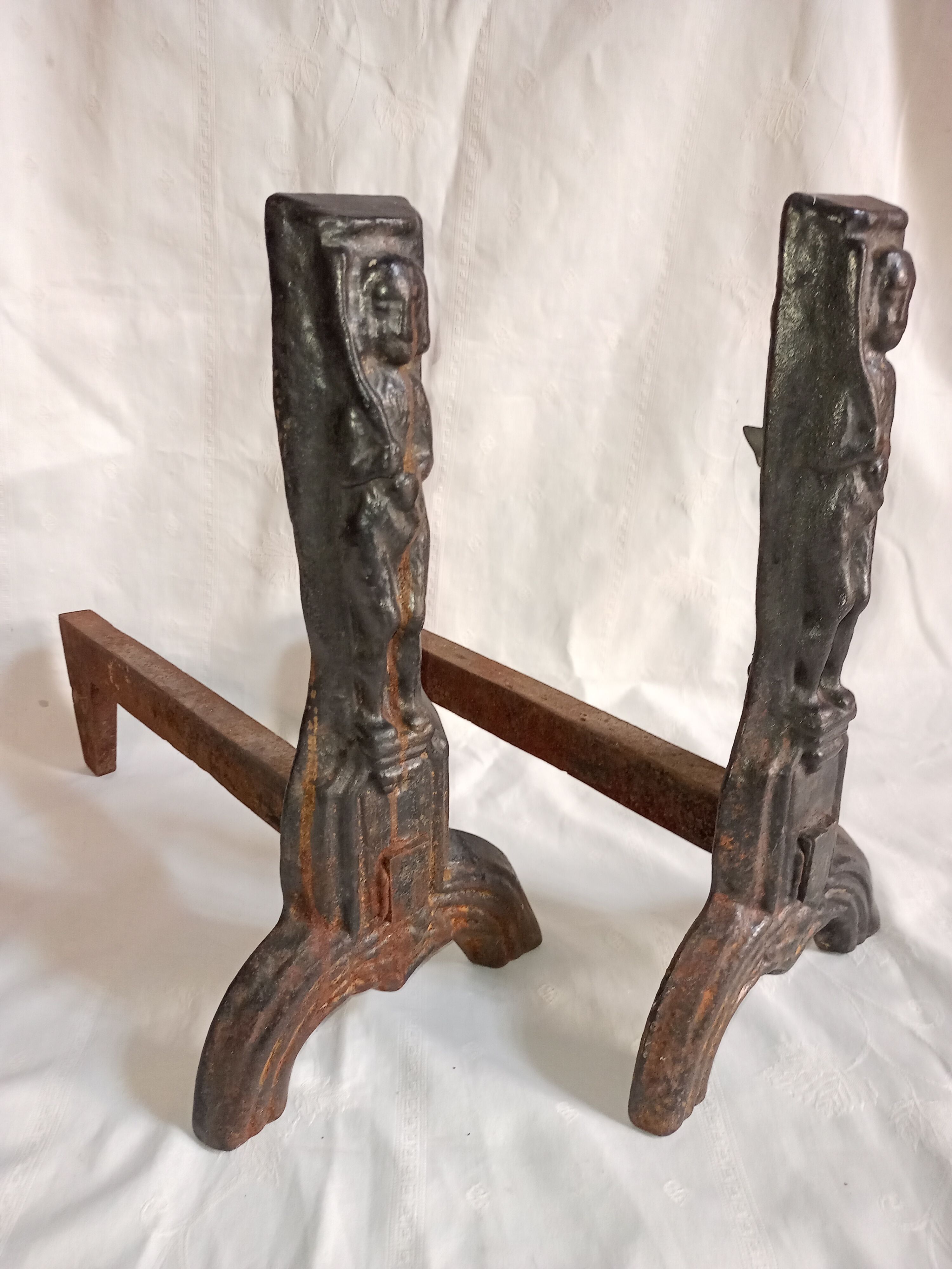 Chenet high period style