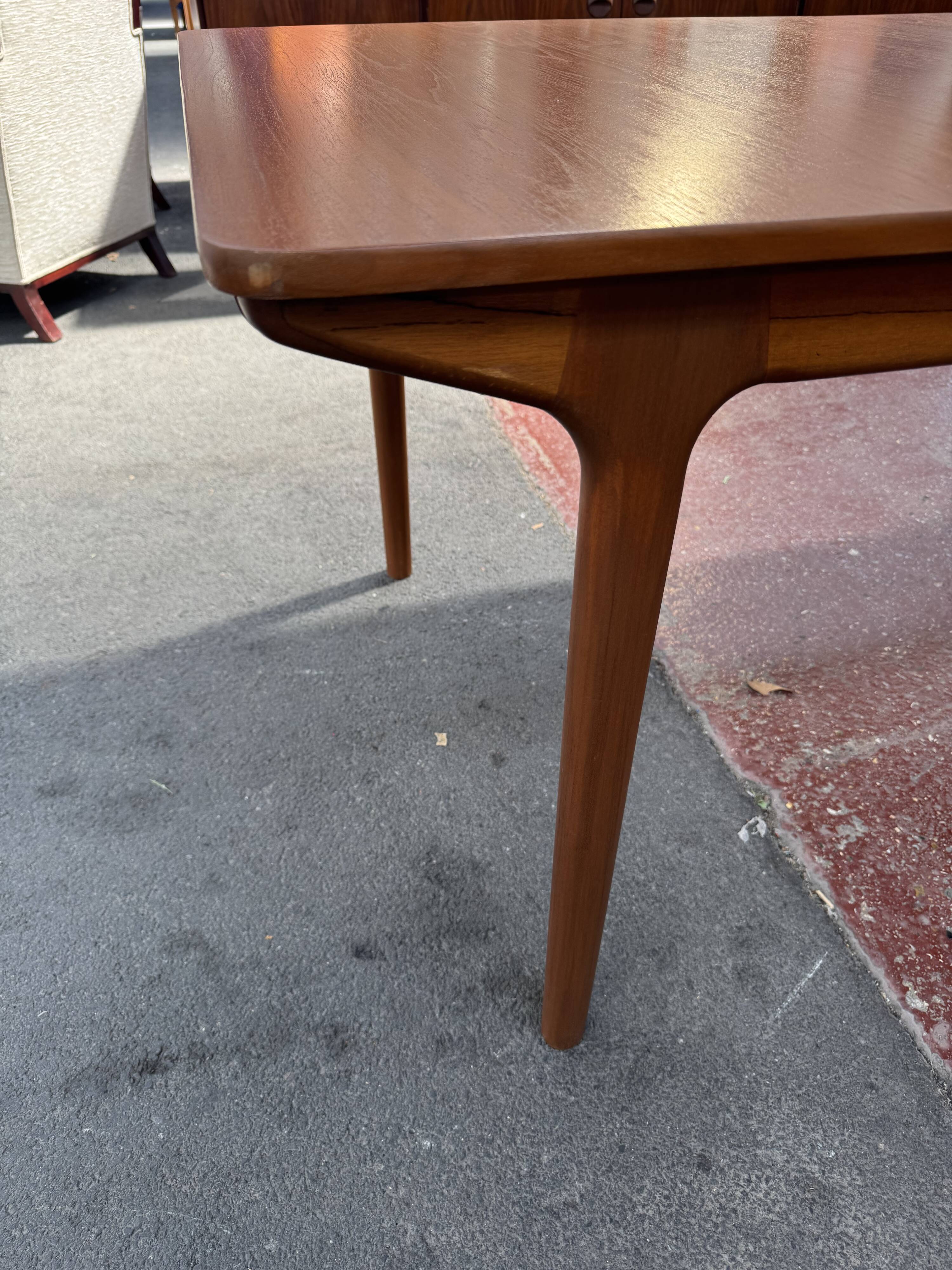 Vintage McIntosh table