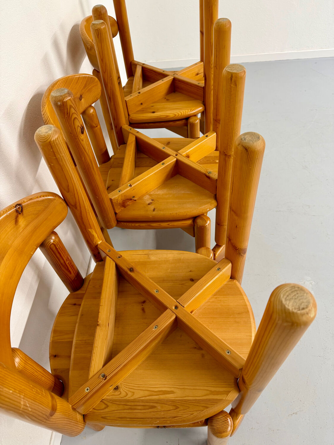 Set of 6 solid pine chairs, Scandinavian design, Reiner Daumiller