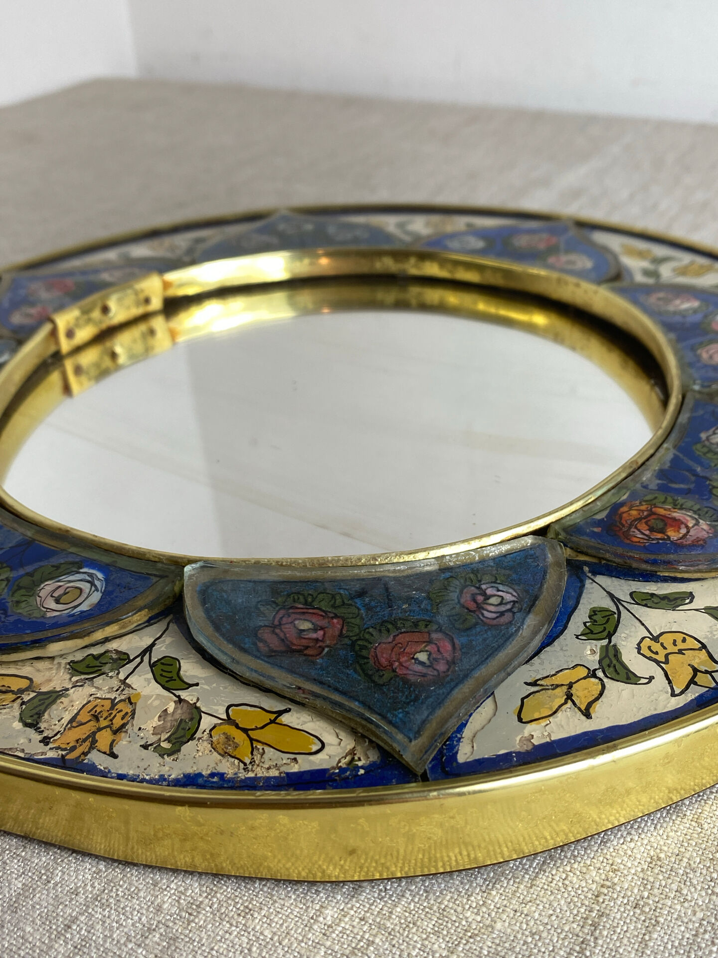 Miroir en bois peint et verre