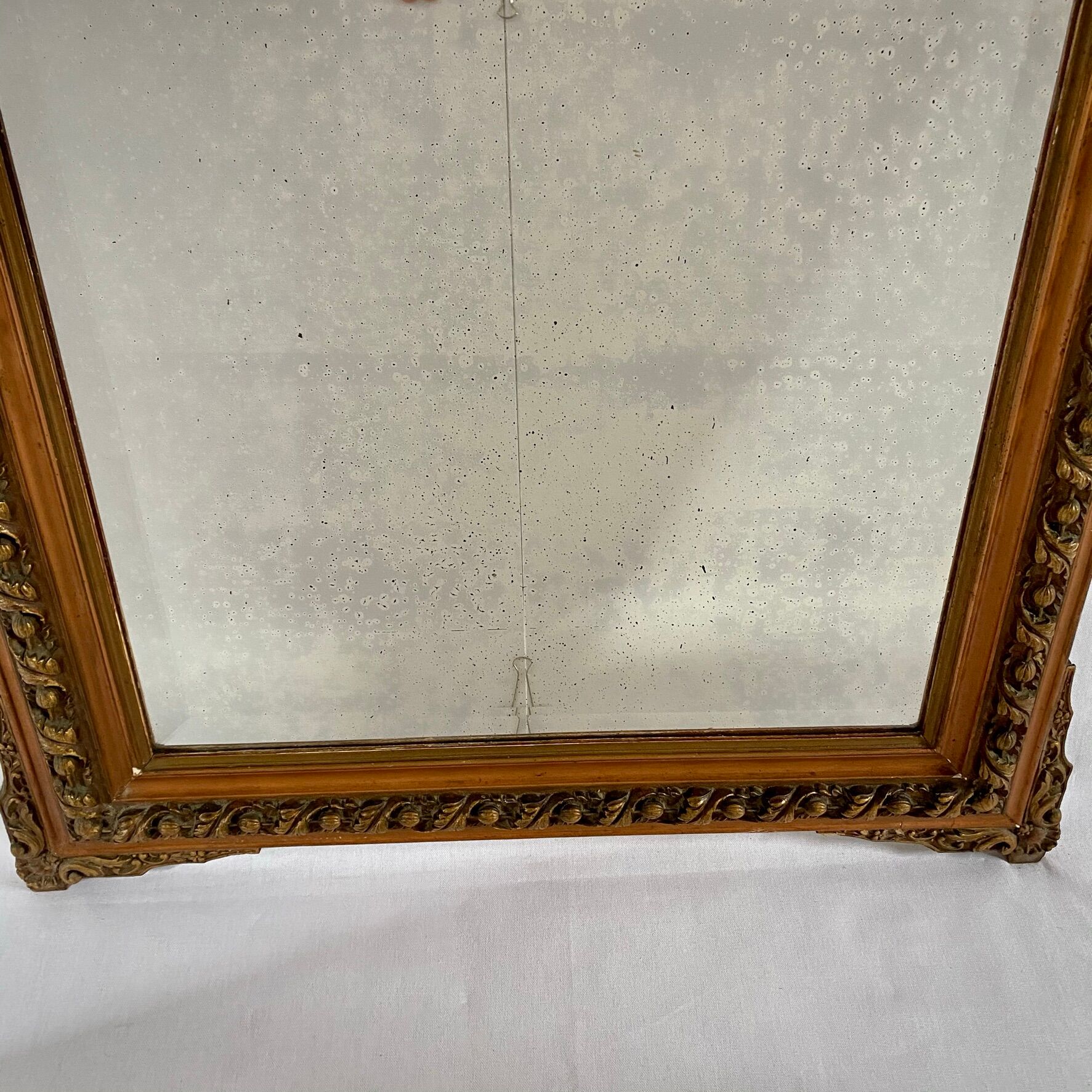 Mirror Napoleon III, gilded with pediment - 105x67cm