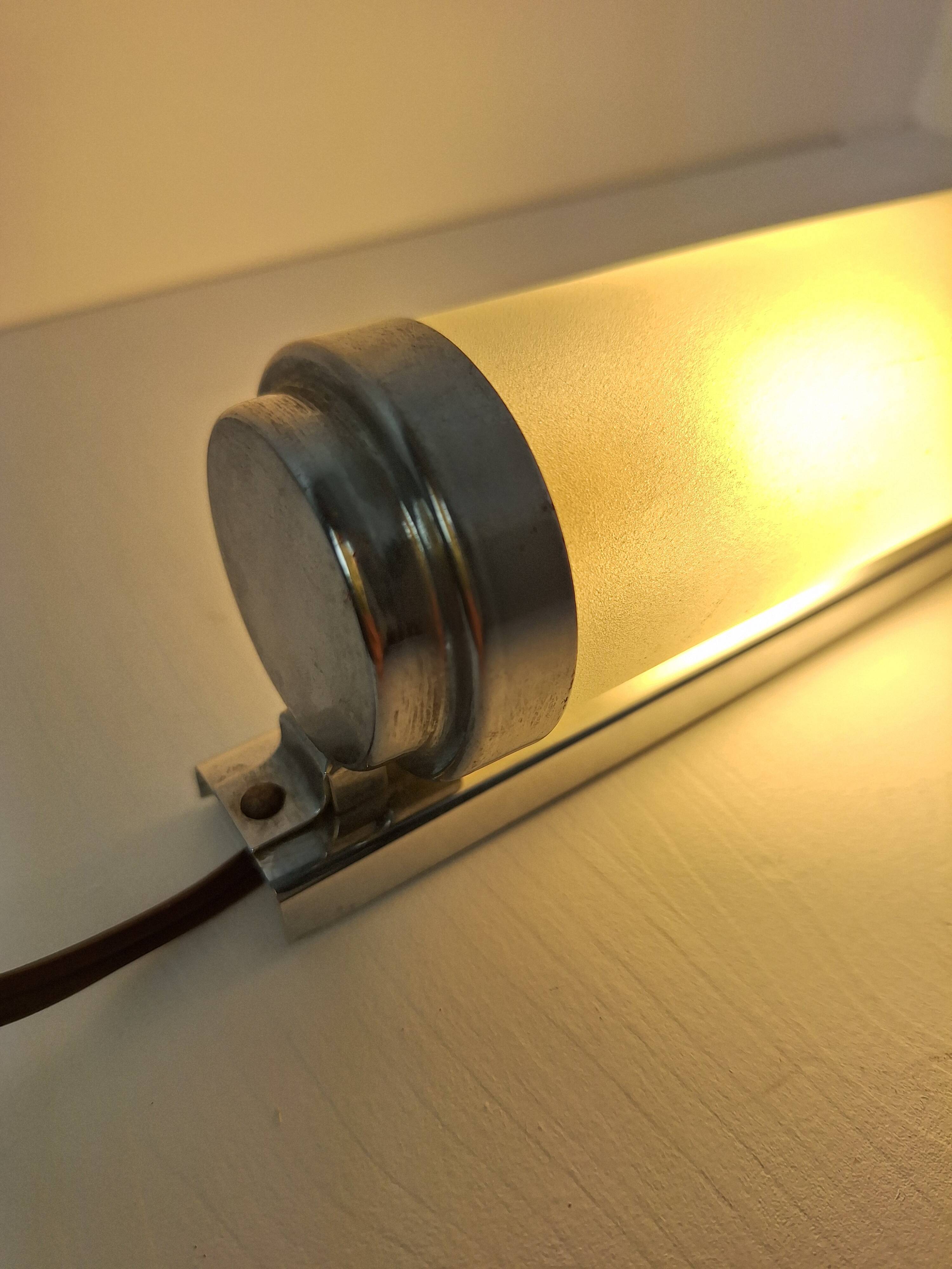 Applique tube chrome vintage