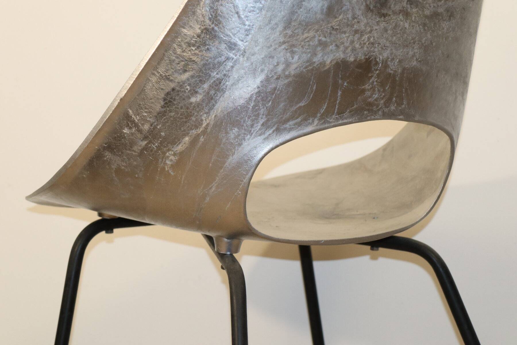 Aluminium chair, "Tulip" model, by Pierre Guariche, Steiner edition, 1960