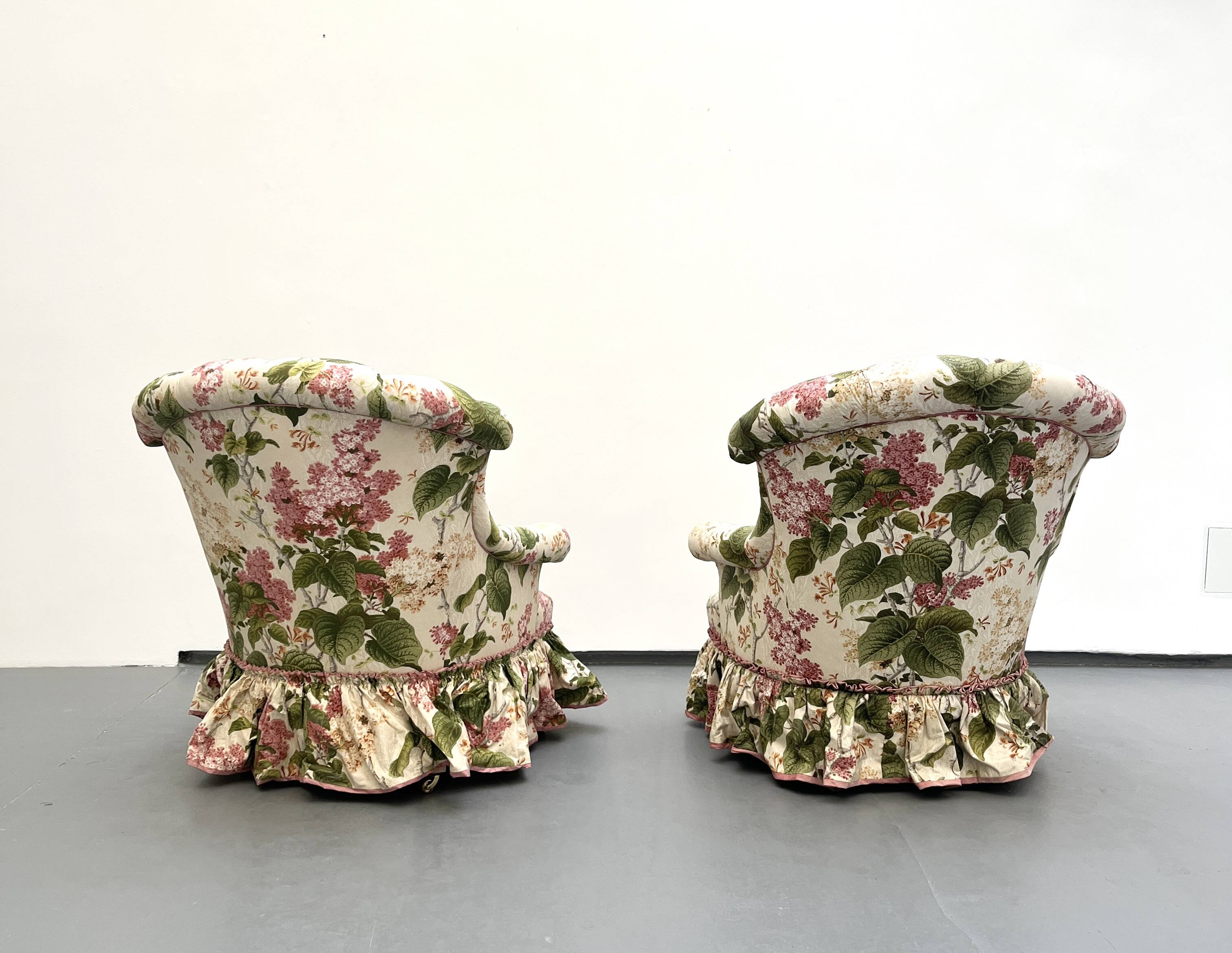 Pair of English armchairs with floral fabric