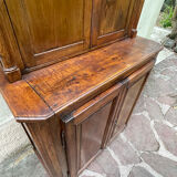 Buffet ferme deux corps ancien